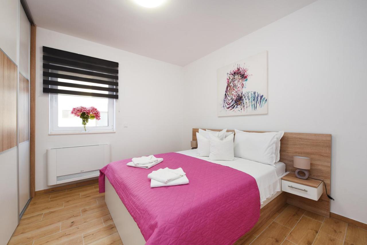 Apartments Lecija Zadar Buitenkant foto